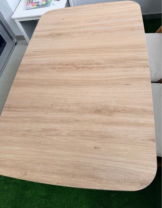 Mesa regulable y extensible