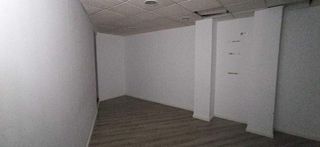 Local comercial en venta en El Castell-Poble Vell en Castelldefels
