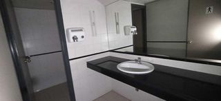 Local comercial en venta en El Castell-Poble Vell en Castelldefels