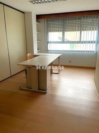 Oficina en venta en Centro en Logroño