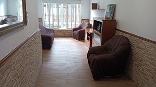 Casa adosada en alquiler en Ares