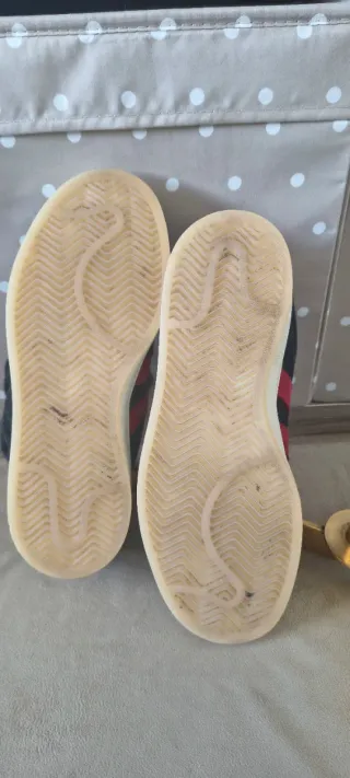 Adidas Campus Zapatillas Negras y Rojas talla 40