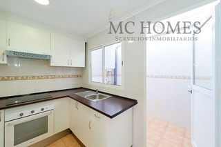 Casa adosada en alquiler en La Siesta - El Salado - Torreta en Torrevieja