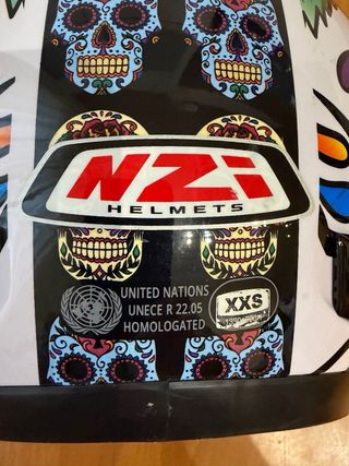 Casco NZI Infantil Diseño Calavera. Talla XXS