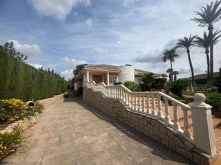 Chalet en venta en Urbanizaciones en Llíria