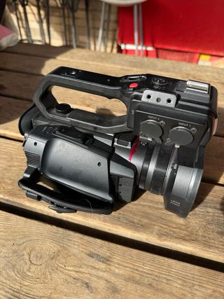 Cámara Profesional Panasonic HC-X2000E