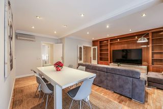 Piso en alquiler en Pacífico en Madrid