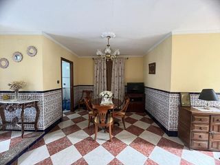 Piso en venta en Carmona