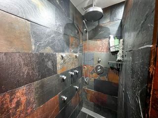 Edificio en venta en Carolinas Altas en Alicante