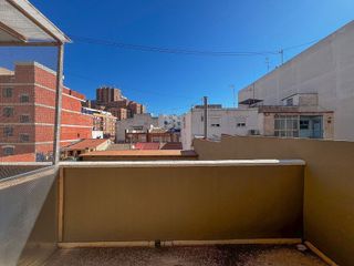 Edificio en venta en Carolinas Altas en Alicante