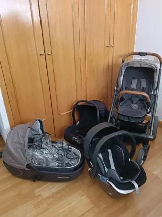 Silla de paseo,capazo,2 sillas de coche y plastico