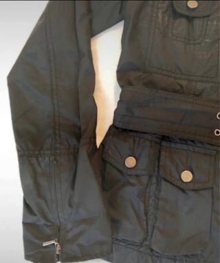 Chaqueta impermeable azul marino