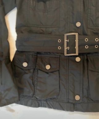 Chaqueta impermeable azul marino