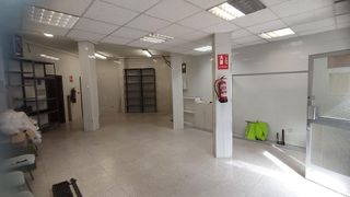 Local comercial en alquiler en Villayuventus-Renfe en Parla