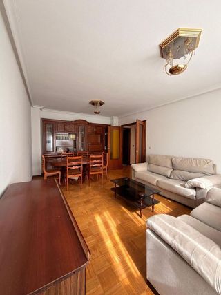 Piso en alquiler en Milán - Pumarín - Teatinos en Oviedo