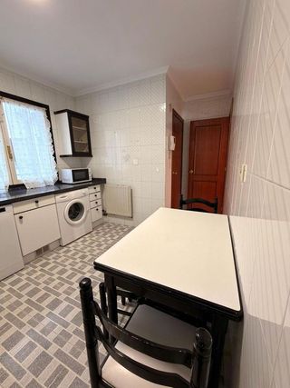 Piso en alquiler en Milán - Pumarín - Teatinos en Oviedo