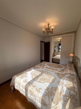 Piso en alquiler en Milán - Pumarín - Teatinos en Oviedo