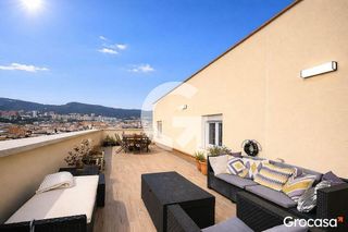 Piso en venta en El Turó de la Peira en Barcelona