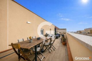 Piso en venta en El Turó de la Peira en Barcelona
