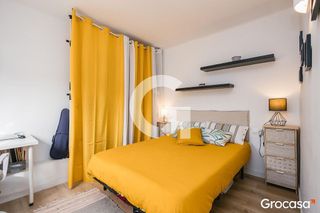 Piso en venta en El Turó de la Peira en Barcelona