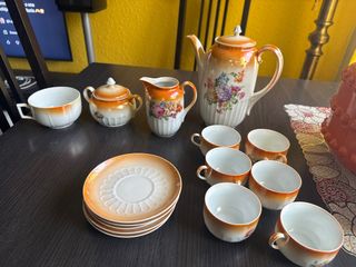 Juego de té antiguo floral