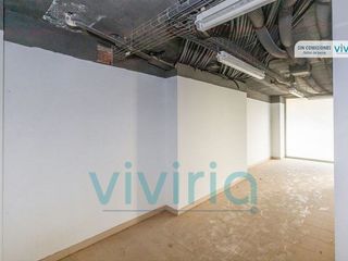 Local comercial en alquiler en Este en Castellón de la Plana