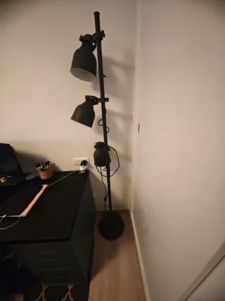 Lámpara de pie moderna 3 focos