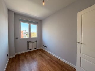 Piso en alquiler en Canillas en Madrid