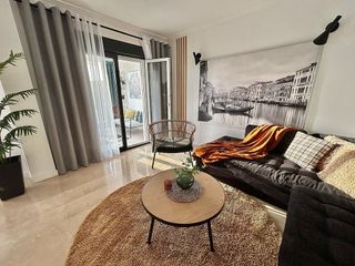 Casa adosada en alquiler en Benahavís