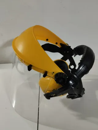 Casco +impermeable +guantes para  desbrozadora