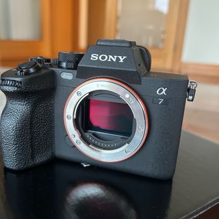 SUPER KIT Sony a7 IV + Lente 24-105mm f/4 G OSS