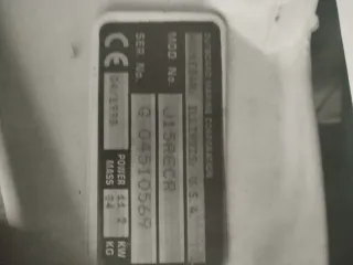 Barca con remolque y motor