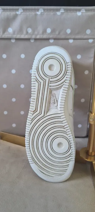 Zapatilla Nike Air Force 1 Verde/Blanco talla 40,5