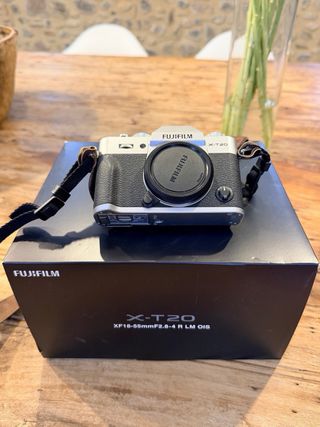 Cámara Fujifilm X-T20 + Lentes 18-55 y 50-140