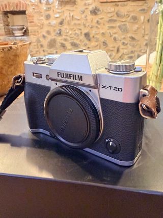 Cámara Fujifilm X-T20 + Lentes 18-55 y 50-140