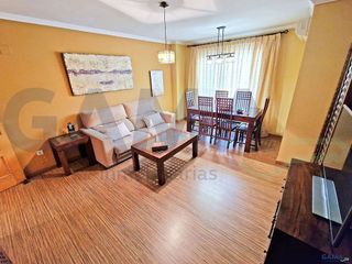 Piso en alquiler en Ayuntamiento - Centro en Alzira