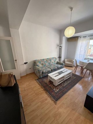 Piso en alquiler en Carolinas Bajas en Alicante