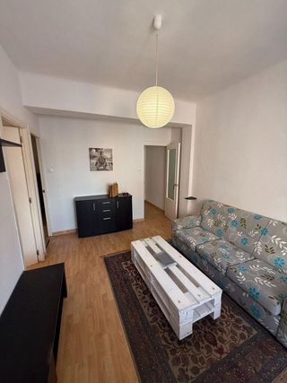 Piso en alquiler en Carolinas Bajas en Alicante