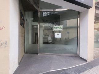 Local comercial en alquiler en Centro - Mendibil - Santiago en Irun