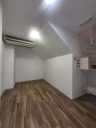 Local comercial en alquiler en Centro - Mendibil - Santiago en Irun
