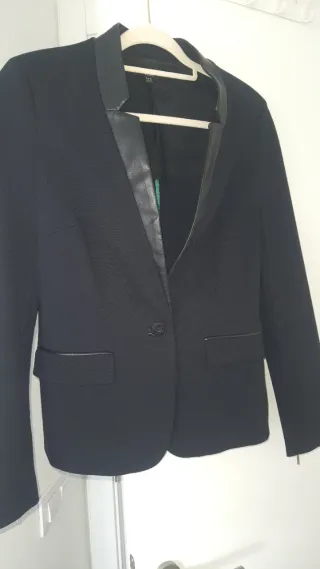 Americana Galeria Privada Negra