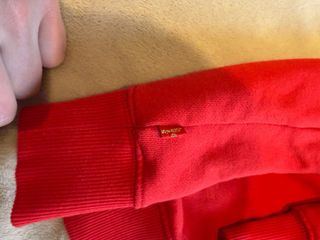 Sudadera Levi's Roja con Dragón