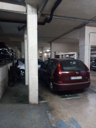 Garaje en venta en Montigalà -Sant Crist en Badalona