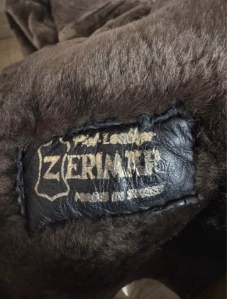 Abrigo de piel de mouton vuelta.