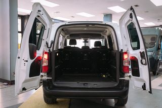 Citroen Berlingo 2022 DOBLE PUERTA LATERAL