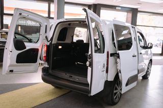 Citroen Berlingo 2022 DOBLE PUERTA LATERAL