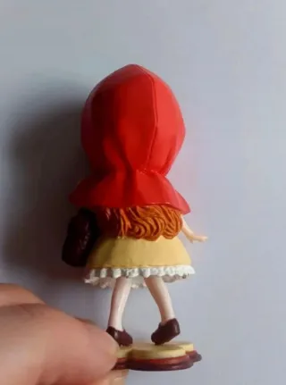 Muñeca Blythe estilo Caperucita Roja