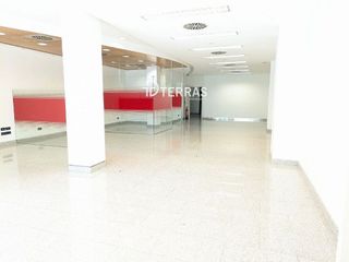 Local comercial en alquiler en Zona Fernández Ladreda en Pontevedra