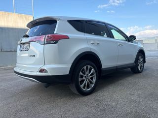 Toyota RAV4 2016