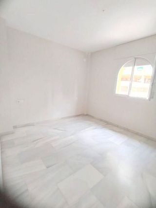 Piso en alquiler en El Mayorazgo - El Limonar en Málaga